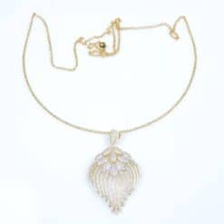 Collier SN07838G40 – Élégance Minimaliste et Intemporelle